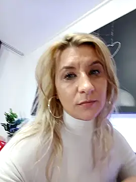 KaylinJan Live XXX-chat