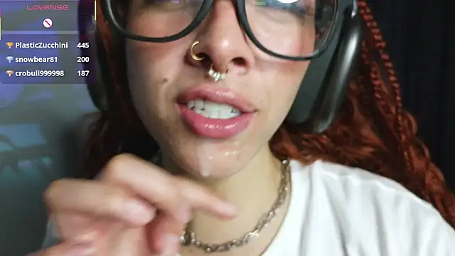 bri_von_dhara__ élő XXX-chatje