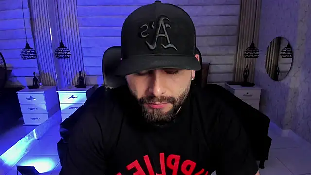 Živý XXX chat jhon_bear03