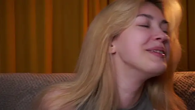 Chatroom XXX en direct de AngelicRice