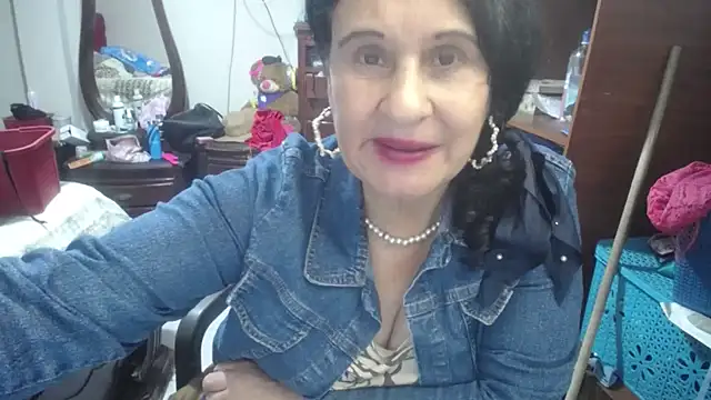 jazmin_mature_のライブXXXチャット