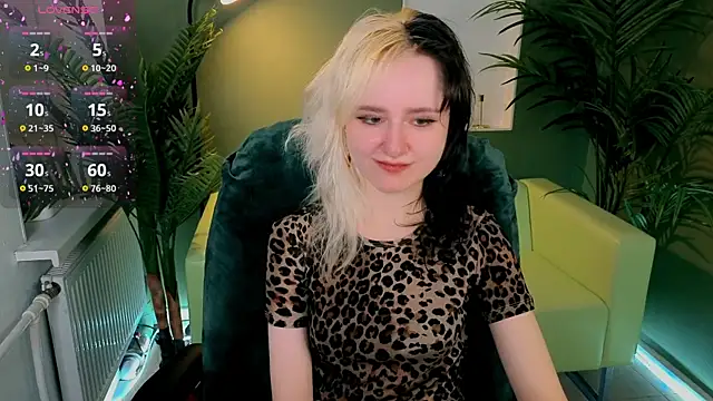 Chat +18 de LinaVeritas ao vivo