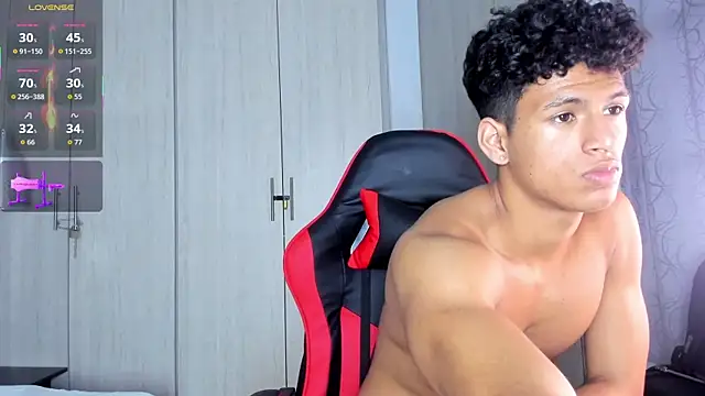 DomenicoRey Live XXX-Chat