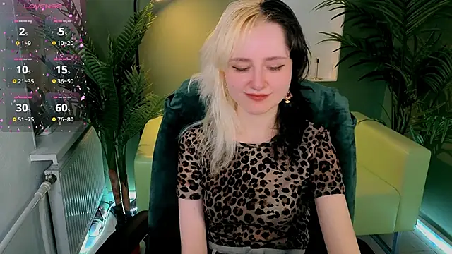 LinaVeritas Live XXX Chat