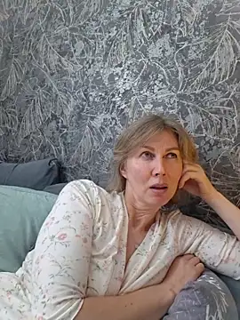 stellahere8's Live XXX Chat