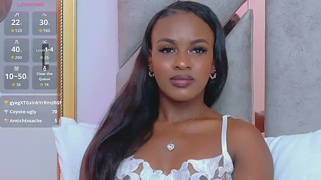 Sally-Noa's Live XXX Chat