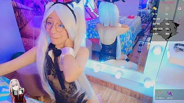 mitsuri_nyx élő XXX-chatje