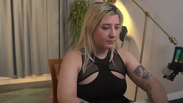 Pokazy przed kamerką – AdaGates