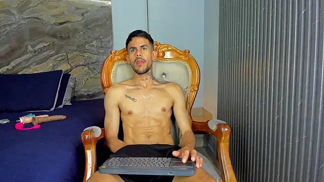 Leo_Vesper webkamerás műsora