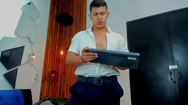 RomanCroft – Kamerová šou