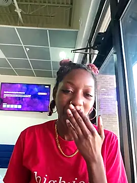 oliviaprettypussy 即時 XXX 聊天