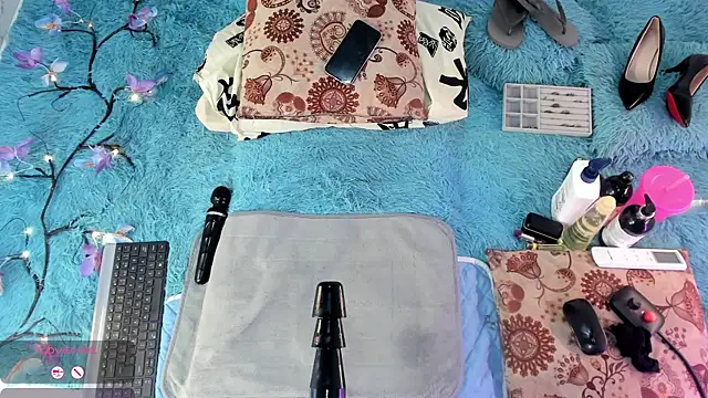 Eilin_clio Adlı Modelin Web Kamerası Şovu