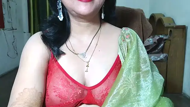 Cute_Mahi22's Webcam Show