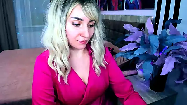 MilenaBlossom's Live XXX Chat