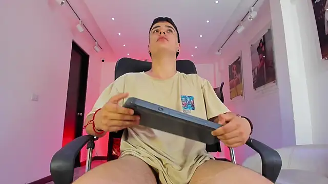 Živý XXX chat BenitoSaenz