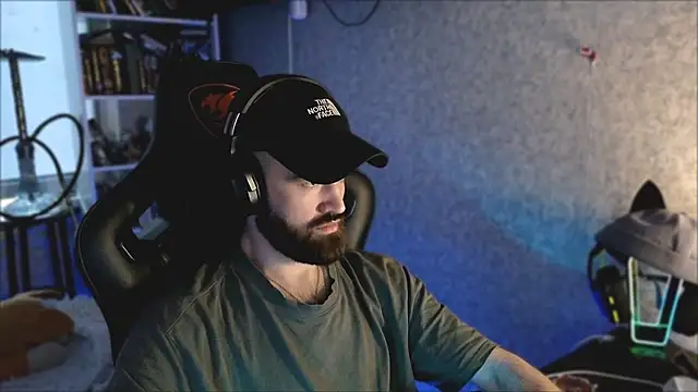 _Mostly_: онлайн-секс-чат