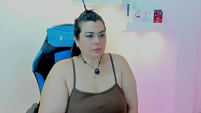 martina_foxy_ live XXX chat