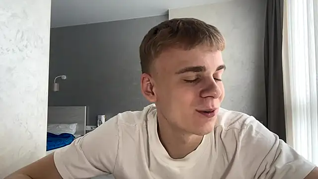 SoloFury Webcam Show