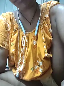 Sweet-runi Show in webcam