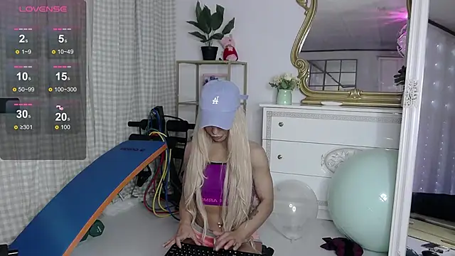 SarahRaynex live XXX chat