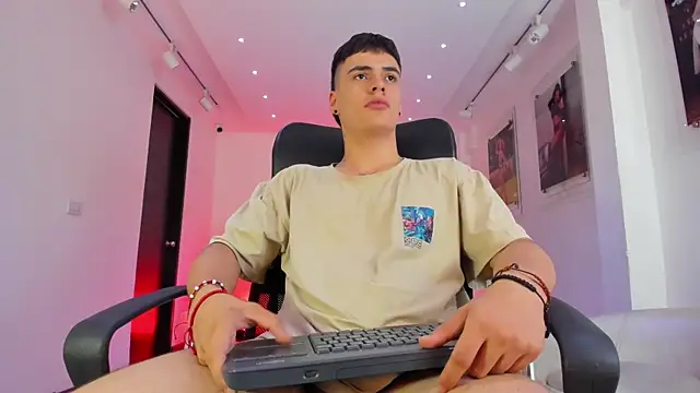 Chatroom XXX en direct de BenitoSaenz