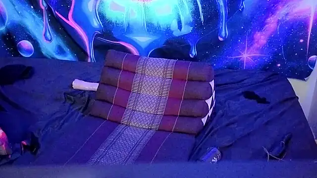 LuvNuk Live XXX Chat