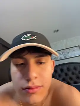 Chat +18 de Lander_Cruz ao vivo