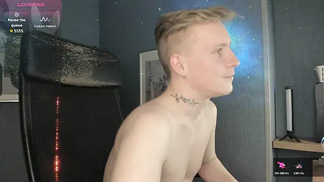 AlexxSweet 现场XXX聊天