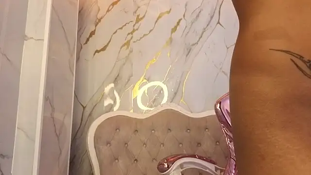 Abby18_b's Live XXX Chat