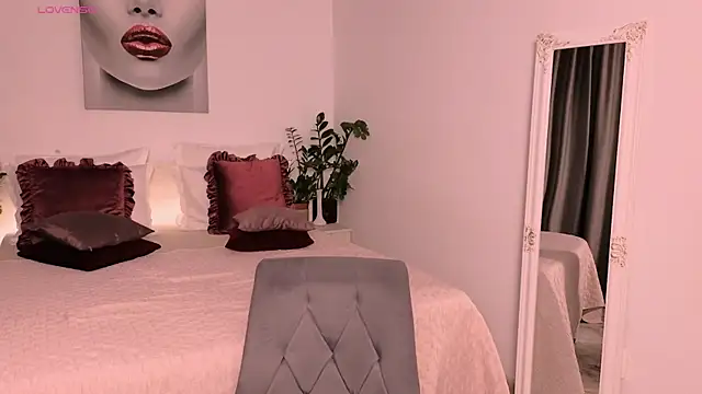 ButterflyMika32 Live XXX-Chat