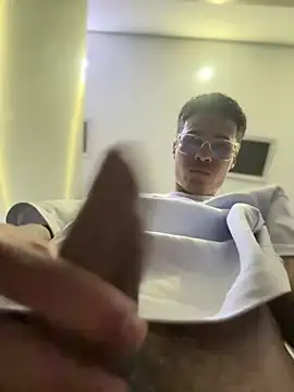 TavoHot_のウェブカメラショー