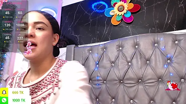 Chat XXX en directo de LAILAGUMMY