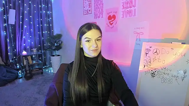 luna_lust_212 Adlı Modelin Canlı XXX Sohbeti