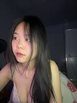 Emely-lysea live XXX chat