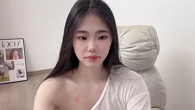 suki-1 在線直播表演