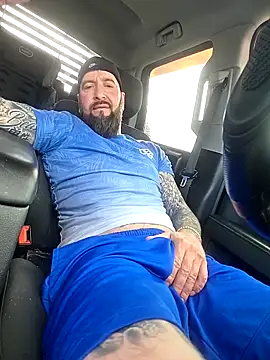 Beardedtattood – Kamerová šou