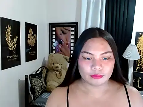 Chatroom XXX en direct de TSbrianaHugeCock