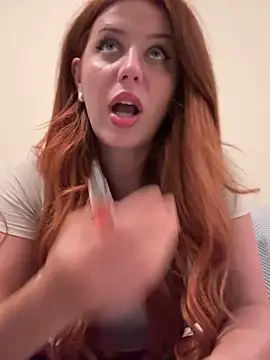 RoxxyDallasのライブXXXチャット