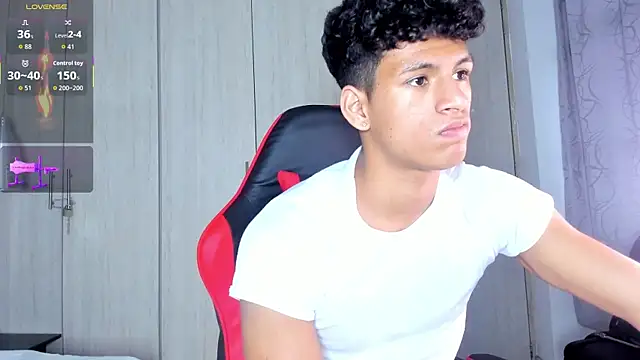 DomenicoRey Pertunjukan Webcam