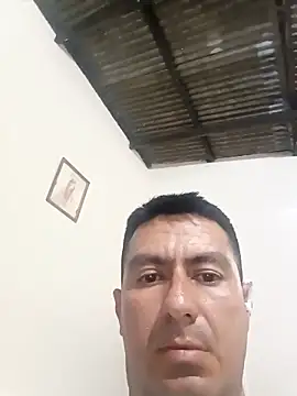 walwan85 Adlı Modelin Canlı XXX Sohbeti