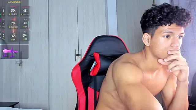 DomenicoRey's Live XXX Chat