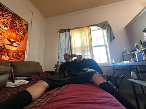 ThrowedWorldWide 即時 XXX 聊天