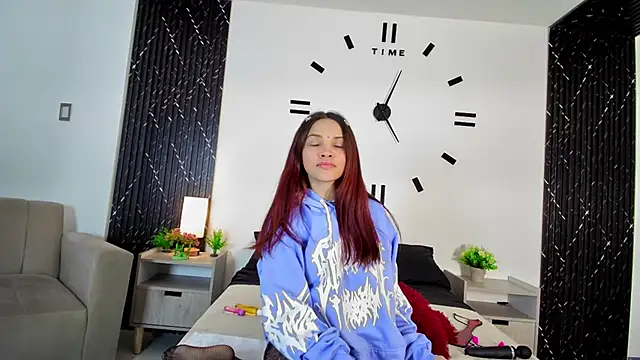 aurora_petitee's Live XXX Chat