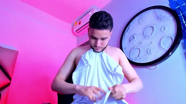 XXX chat uživo modela mike_257