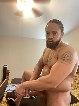 Fathero1time: онлайн-секс-чат