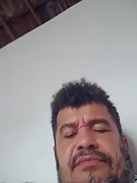 tarra122 即時 XXX 聊天