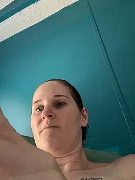 lolabunny9 Show in webcam