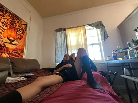 ThrowedWorldWide 即時 XXX 聊天