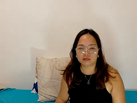 BURBERRY69's Live XXX Chat