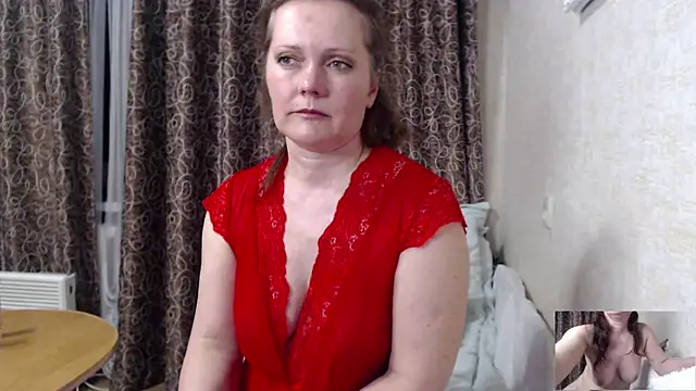 SheLion's Live XXX Chat